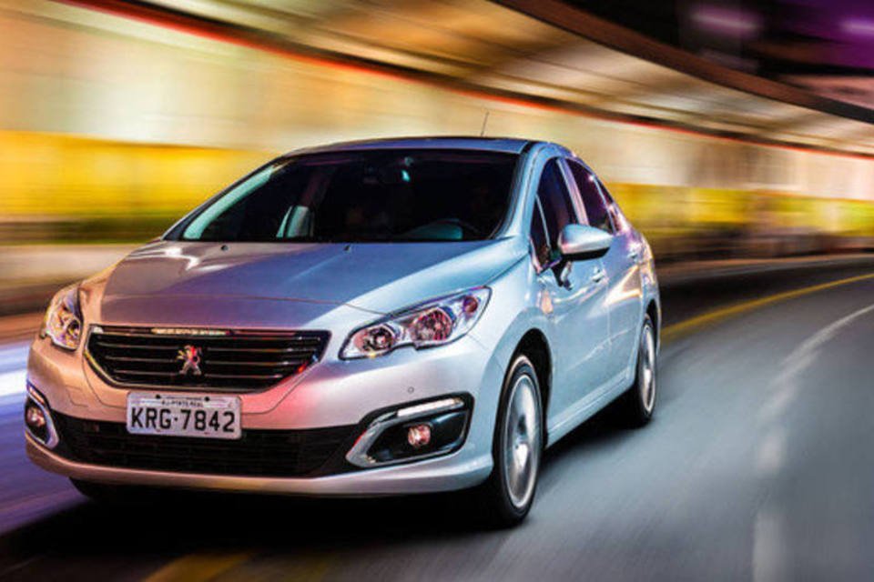 Peugeot muda visual do 408, que parte de R$ 76.990