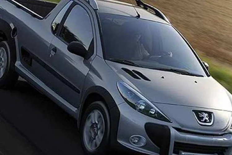 A participação de mercado da Peugeot no ano caiu 1%, para 31,4%, enquanto a Renault recuou 2%, para 24,7% (Divulgação)