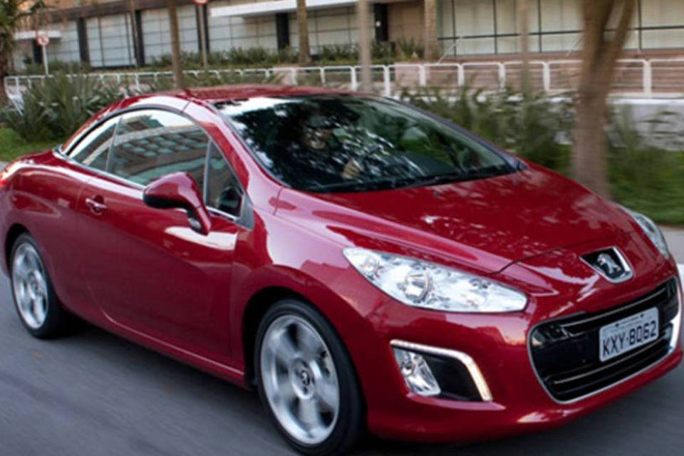 Vendas da Peugeot recuam 4,2% no terceiro trimestre