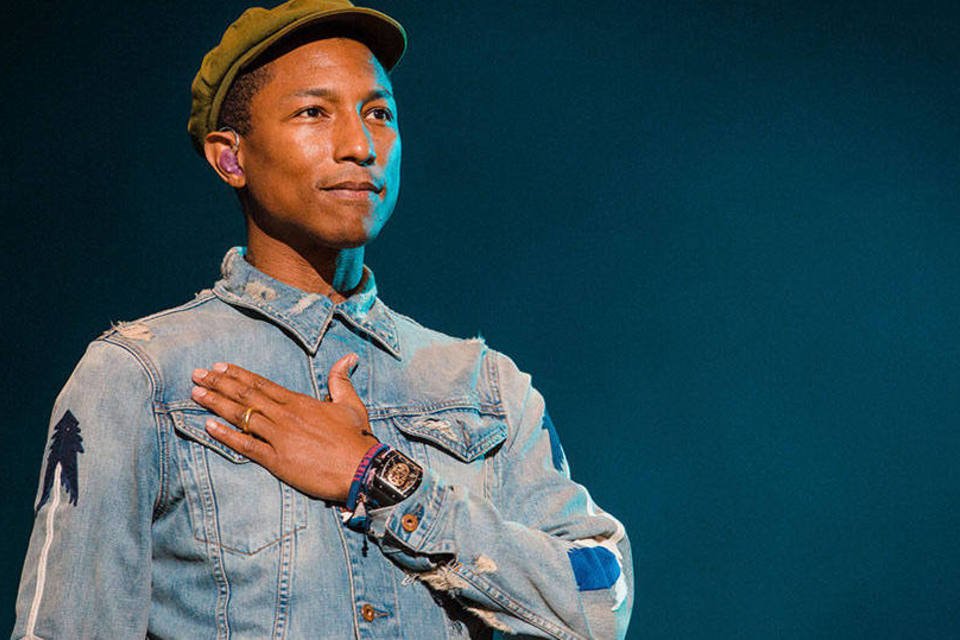 Pharrell Williams dedica música "Freedom" aos migrantes