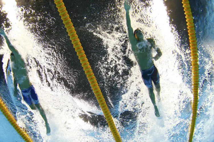 
	Phelps e Lochte: quatro anos atr&aacute;s, em Londres, Phelps conquistou a medalha de ouro e Lochte levou a prata no mesmo evento
 (Stefan Wermuth / Reuters)