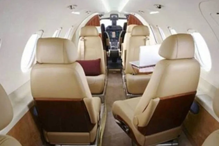 
	Phenon 300: interior da aeronave utilizada por filho de Eike
 (Divulgação)