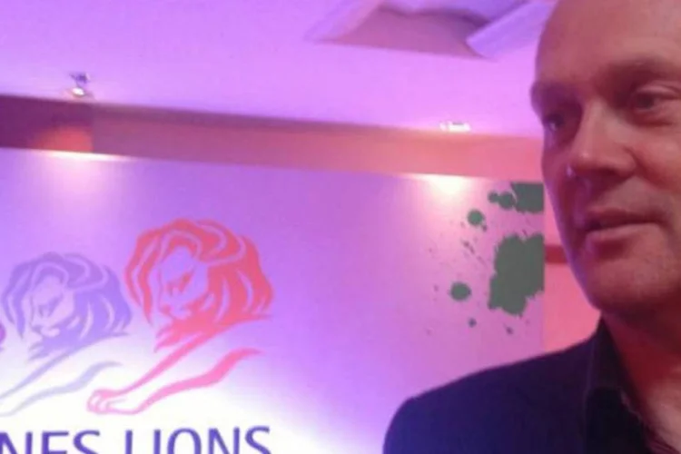 
	Philip Thomas: &quot;Temos grande satisfa&ccedil;&atilde;o em fazer isso ao vivo, proporcionando ao p&uacute;blico um pouco do que &eacute; a experi&ecirc;ncia Cannes para quem n&atilde;o pode participar do evento no sul da Fran&ccedil;a&quot;
 (Leonardo Araujo)