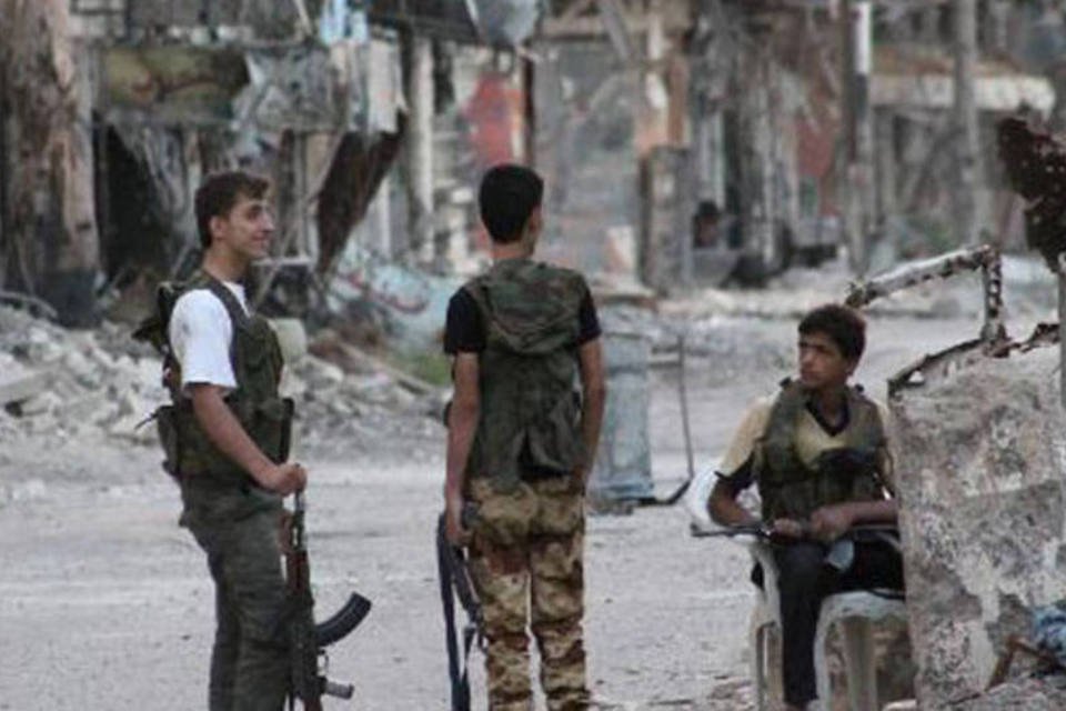 7 grupos islamitas rebeldes anunciam fusão na Síria