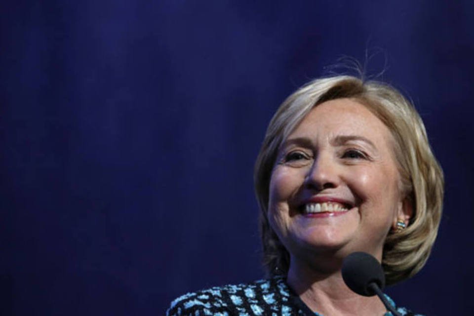 Hillary Clinton admite dúvida sobre concorrer à presidência