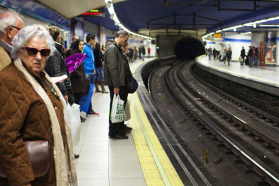 Funcionário do metrô de Madri encontra cheque de US$ 2 mi