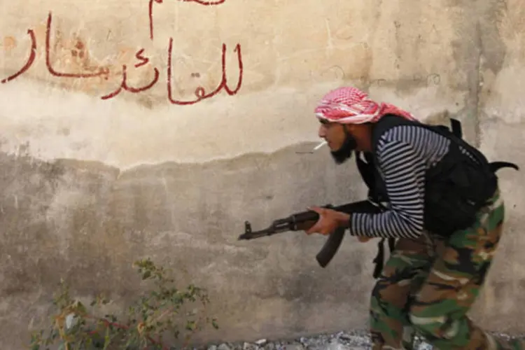 Soldado do Exército Livre Sírio, opositor do governo: resolução da ONU não leva em conta as "150.000 vítimas" causadas pela guerra, diz oposição (Hamid Khatib/Reuters)