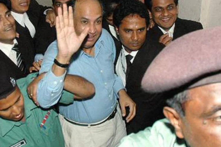 Salauddin Quader Chowdhury, dirigente opositor em Bangladesh: ele é o primeiro deputado condenado pelo polêmico Tribunal Internacional de Crimes (Farjana K. Godhuly/AFP)