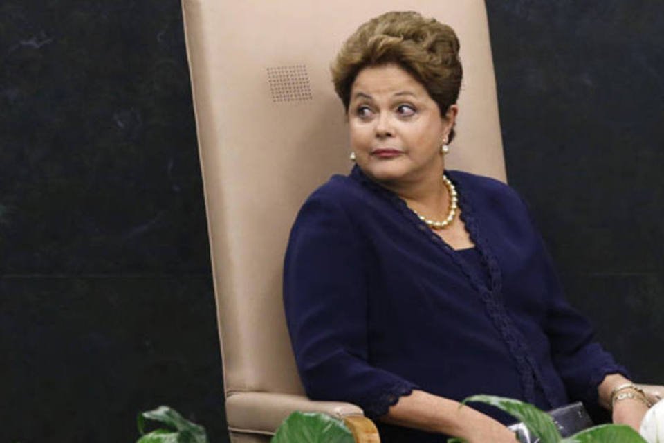 Fui eleita e minha obrigação é cuidar do governo, diz Dilma