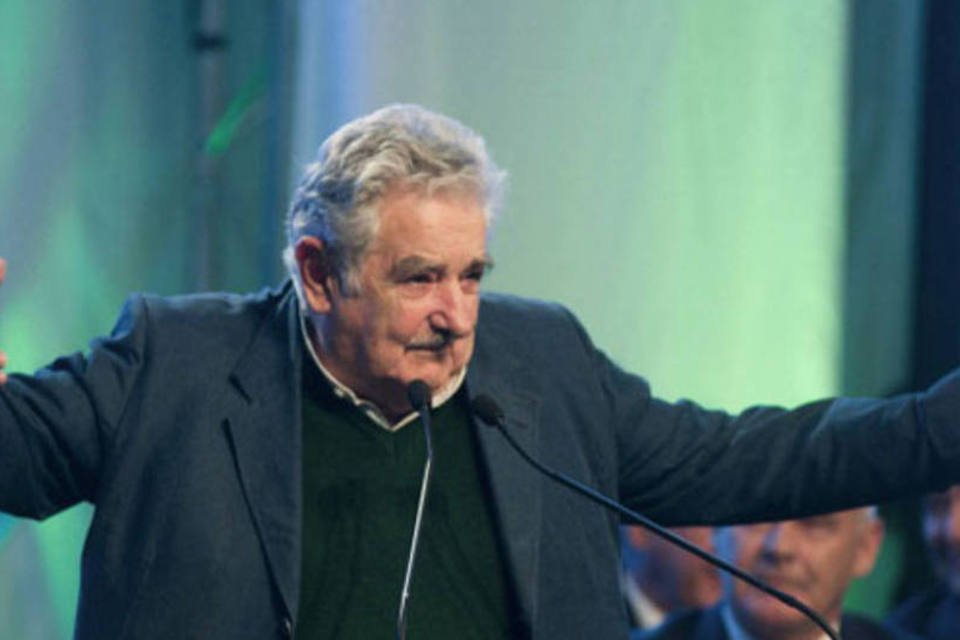 Almofada com rosto de Mujica faz sucesso no Uruguai