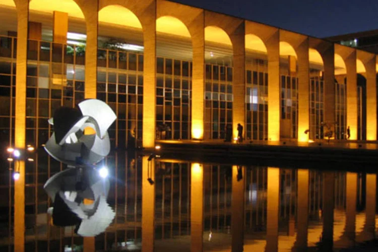 
	Itamaraty: para Jos&eacute; Serra, a entrada ilegal de produtos no Brasil &eacute; um problema que atingiu propor&ccedil;&otilde;es gigantescas
 (Wikimedia Commons)