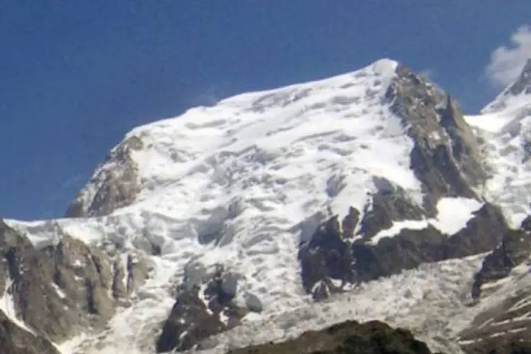 Vista do Mont-Blanc, na França: esta é a maior montanha dos Alpes, com 4.807 metros (Jean-Pierre Clatot/AFP)