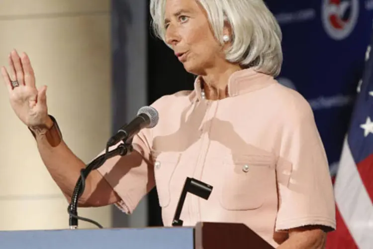 
	A diretora-geral do Fundo Monet&aacute;rio Internacional (FMI), Christine Lagarde: &quot;Estaremos sob o risco de cair, novamente, em recess&atilde;o&quot;, afirmou Lagarde em entrevista
 (Jonathan Ernst/Reuters)