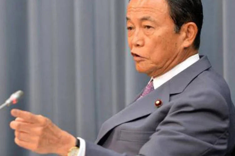 O ministro japonês das Finanças, Taro Aso: "se não for resolvido rápido, teremos várias consequências na conjuntura econômica internacional", disse (Yoshikazu Tsuno/AFP)