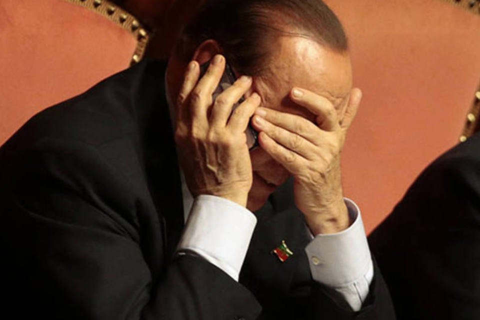 
	Silvio Berlusconi:&nbsp;veredicto determina ainda que o pol&iacute;tico poder&aacute; sair da regi&atilde;o da Lombardia apenas para ir para sua casa em Roma de ter&ccedil;a-feira a quinta-feira
 (Tony Gentile/Reuters)