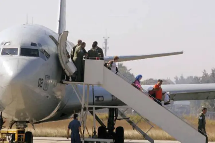 
	Aterrisagem no aeroporto do Gale&atilde;o: em rela&ccedil;&atilde;o ao primeiro trimestre houve uma redu&ccedil;&atilde;o dos n&iacute;veis de insatisfa&ccedil;&atilde;o, com uma queda de 14 para 12 dos itens em que h&aacute; insatisfa&ccedil;&atilde;o
 (Bruno Domingos/Reuters)