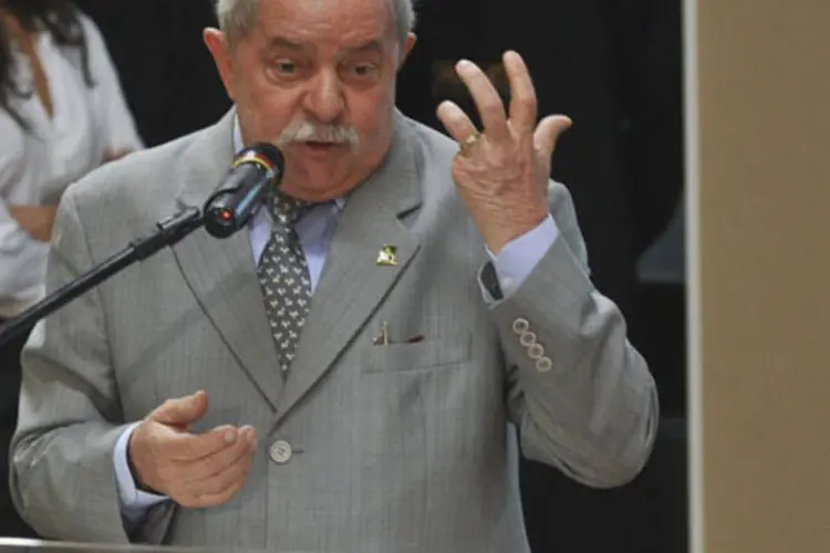 
	Lula: ex-presidente abordar&aacute; a reforma pol&iacute;tica em seu discurso na C&acirc;mara dos Deputados, onde receber&aacute; as medalhas Suprema Distin&ccedil;&atilde;o e Assembleia Nacional Constituinte
 (Valter Campanato/ABr)
