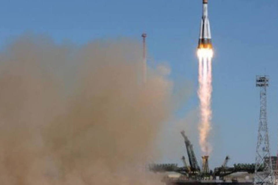 Rússia lança novo foguete Soyuz