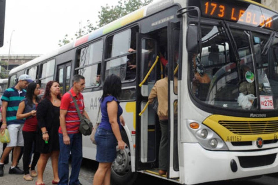 Falta de combustível reduz frota de ônibus no Rio