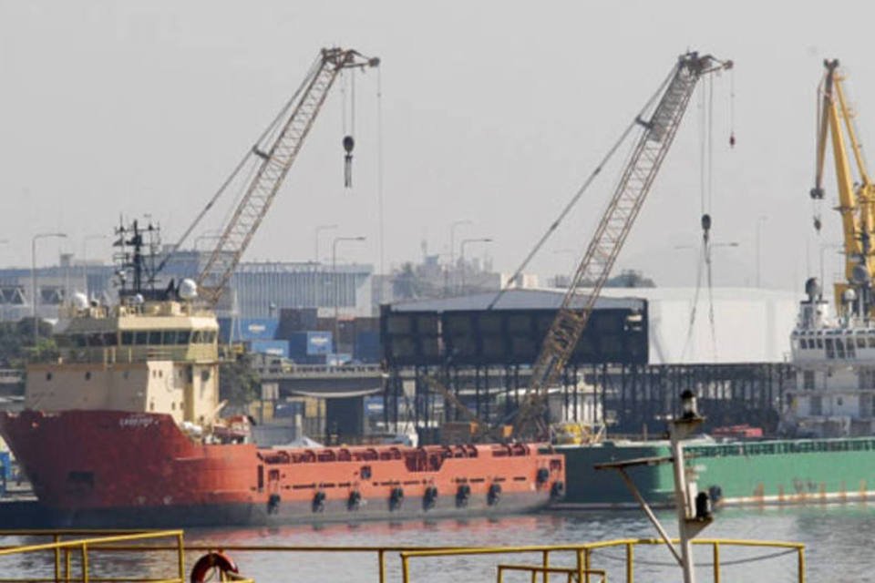 Moller-Maersk cobra redução da burocracia para investir