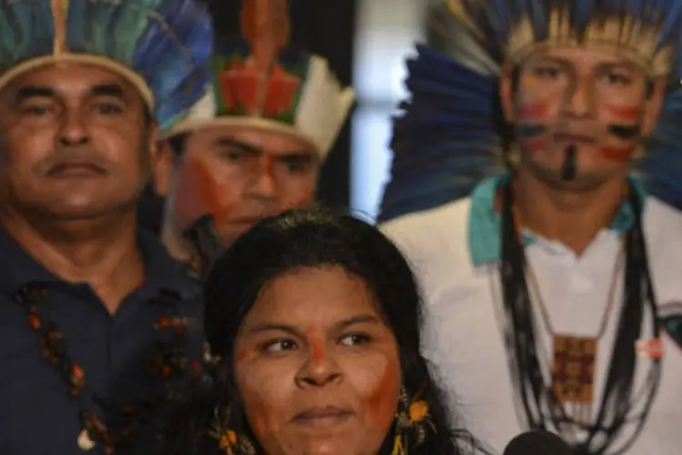 Índios falam com imprensa no Palácio do Planalto: ONU pediu respeito aos índios por ocasião do Dia Internacional dos Povos Indígenas (Valter Campanato/ABr)