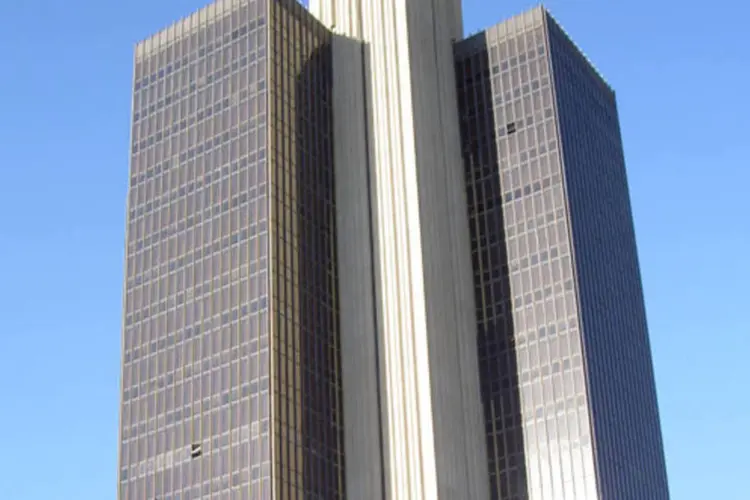 
	Pr&eacute;dio do Banco Central em Bras&iacute;lia: essa opera&ccedil;&atilde;o faz parte da nova fase do programa do BC de interven&ccedil;&otilde;es di&aacute;rias no c&acirc;mbio
 (Wikimedia Commons)