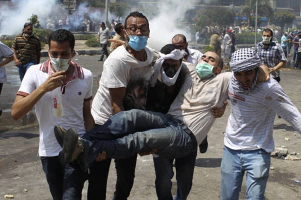 Promotoria diz que 36 detidos morreram por asfixia no Egito