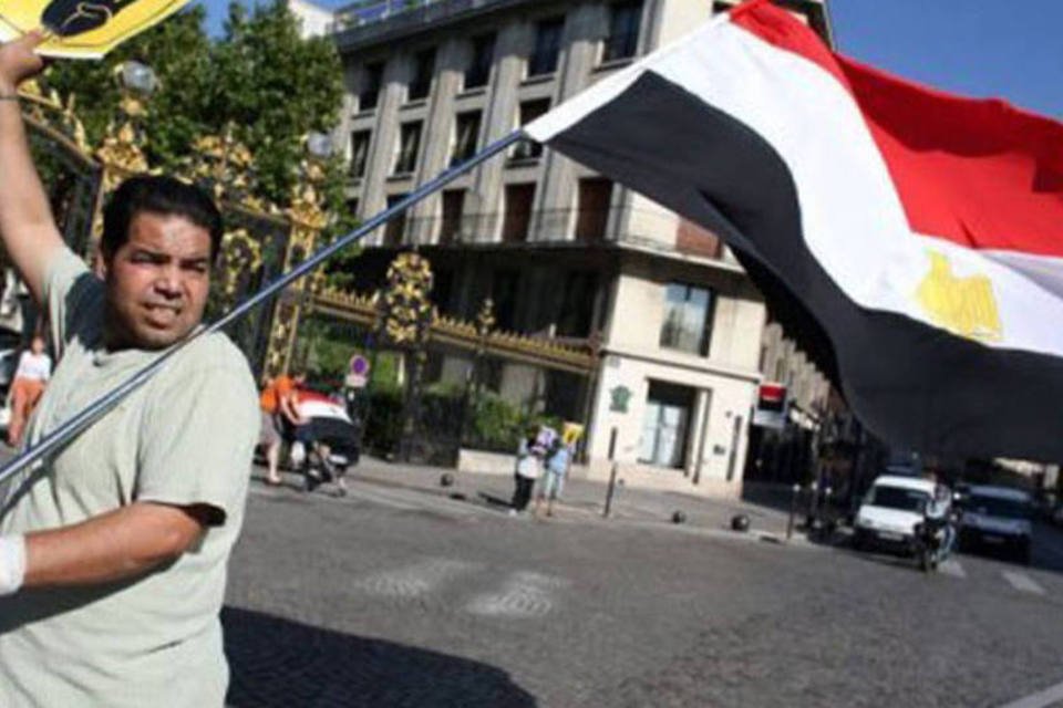 Confrontos no Egito deixam um morto e dezenas de feridos
