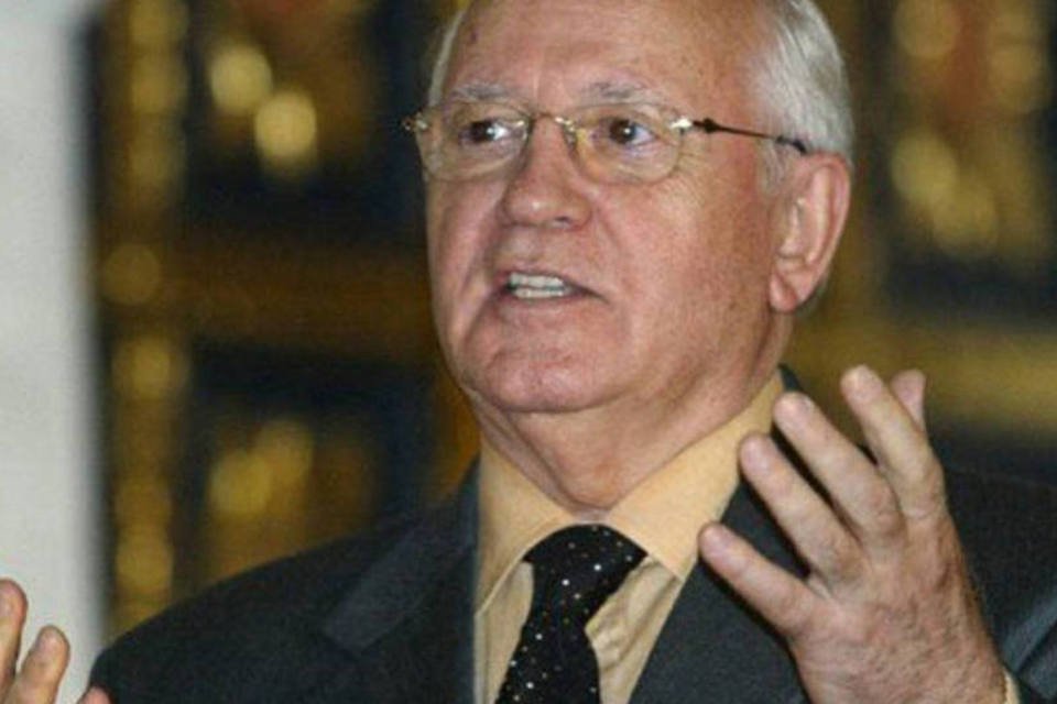 Gorbatchev desmente sua morte anunciada no Twitter