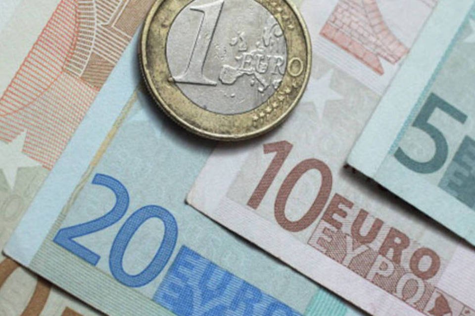 Euro abre em baixa em Frankfurt