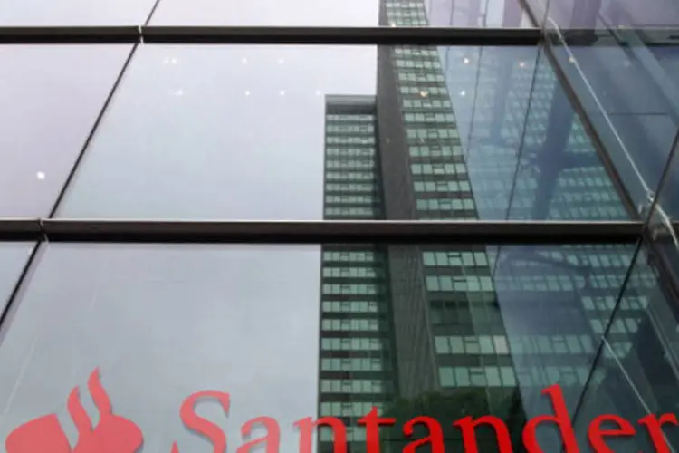 
	Logo do Santander: ag&ecirc;ncia tamb&eacute;m frisou que o rating leva em conta a recente melhora na qualidade dos ativos do Santander
 (Getty Images)