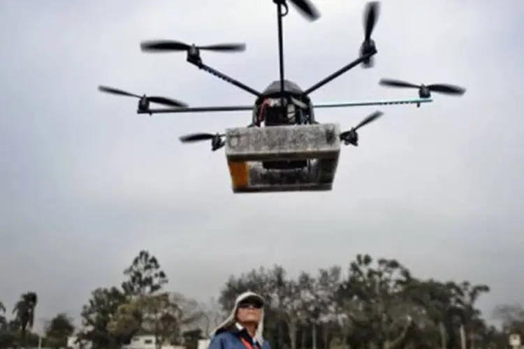 
	Drone poderia auxiliar na seguran&ccedil;a p&uacute;blica e combate a inc&ecirc;ndios na opini&atilde;o dos brasileiros
 (Ernesto Benavides/AFP)