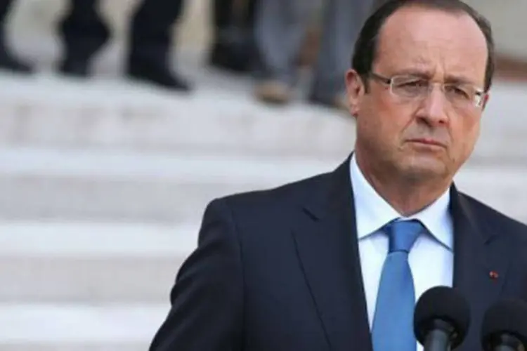 O presidente da França, François Hollande: "todas as opções estão sobre a mesa. A França quer uma ação proporcional e firme", disse (Kenzo Tribouillard/AFP)