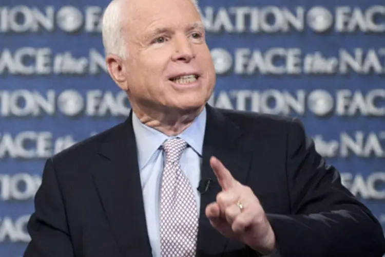 
	John McCain: o IIR &eacute; financiado tanto pelo governo como pelo Congresso americano
 (Chris Usher/CBS/Handout via Reuters)