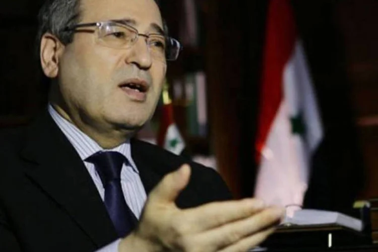 
	&nbsp;Fay&ccedil;al Moqdad: &quot;Com base na Carta das Na&ccedil;&otilde;es, a S&iacute;ria tem o direito de responder a uma agress&atilde;o sem justificativa e sem base no direito internacional&quot;, considerou o vice-ministro s&iacute;rio das Rela&ccedil;&otilde;es Exteriores
 (Louai Beshara/AFP)