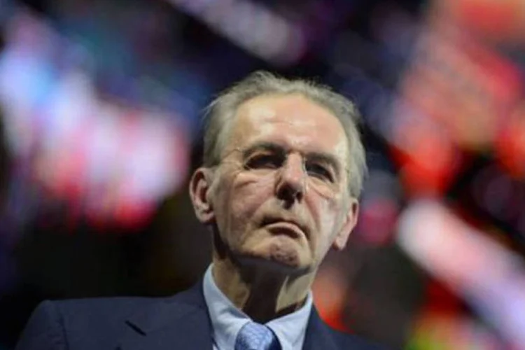 O presidente do COI, Jacques Rogge: "o COI concede os Jogos à cidade de um único país", disse (Fabrice Coffrini/AFP)