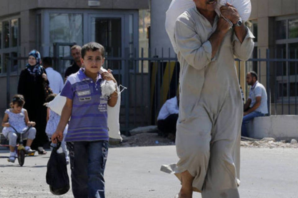Número de refugiados sírios vai dobrar até final de 2014