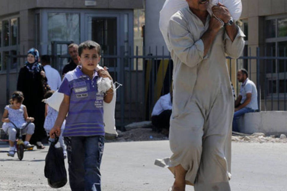 Refugiados sírios, da guerra à mendicância