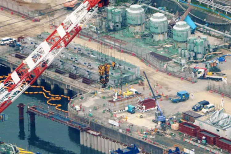 Visão geral de Fukushima: ação ocorre dias depois de o governo japonês advertir que a usina despeja 300 toneladas de água radioativa no mar por dia (Kyodo/Reuters)
