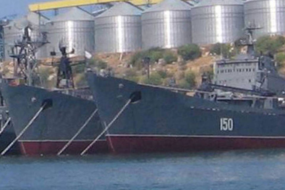 Navio de guerra russo parte em direção à Síria