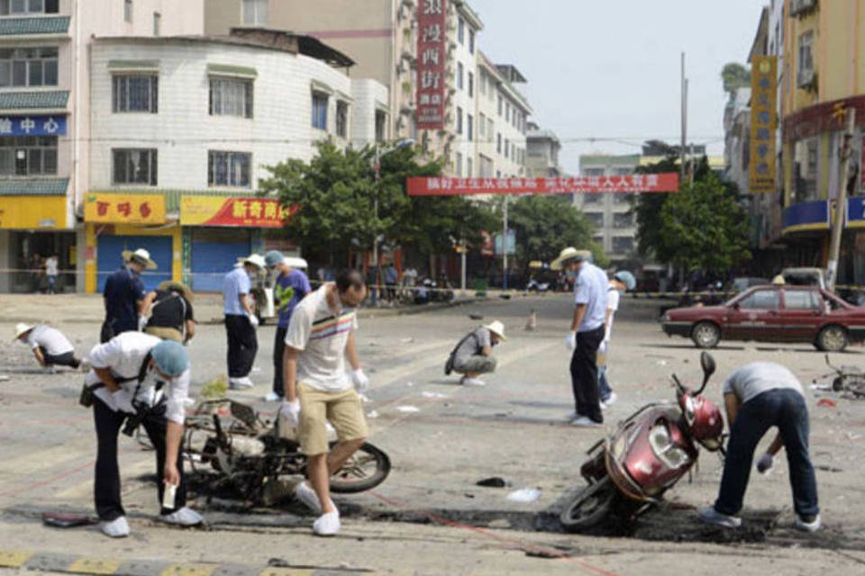 Explosão ao lado de escola na China deixa dois mortos