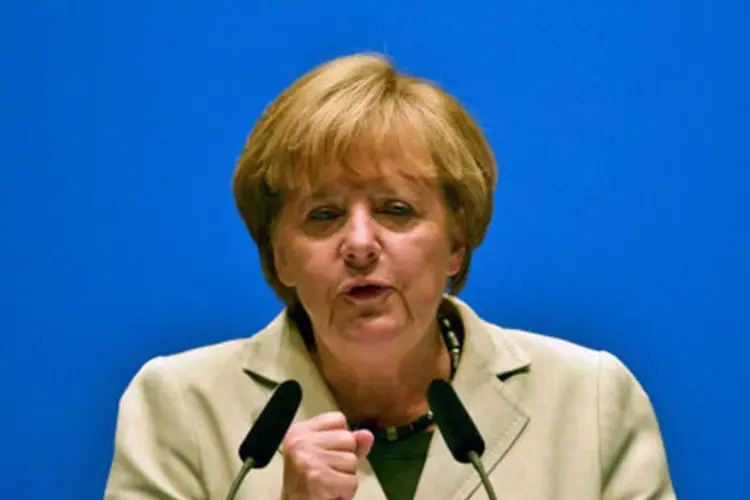
	Angela Merkel, chanceler alem&atilde;: porta-voz &nbsp;deixou claro nesta segunda-feira que a chanceler n&atilde;o est&aacute; preparada para tomar medidas que possam colocar o relacionamento com os EUA em risco
 (Getty Images)