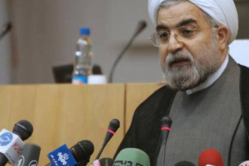 Irã não renunciará aos seus direitos nucleares, diz Rohani