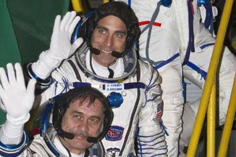 Três astronautas retornam nesta quarta da ISS