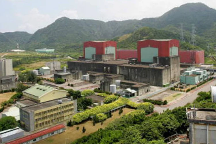 Usina da Taipower, que opera central nuclear em Taiwan: foram lancados 20 litros de água com substâncias radioativas, segundo relatório (Getty Images)