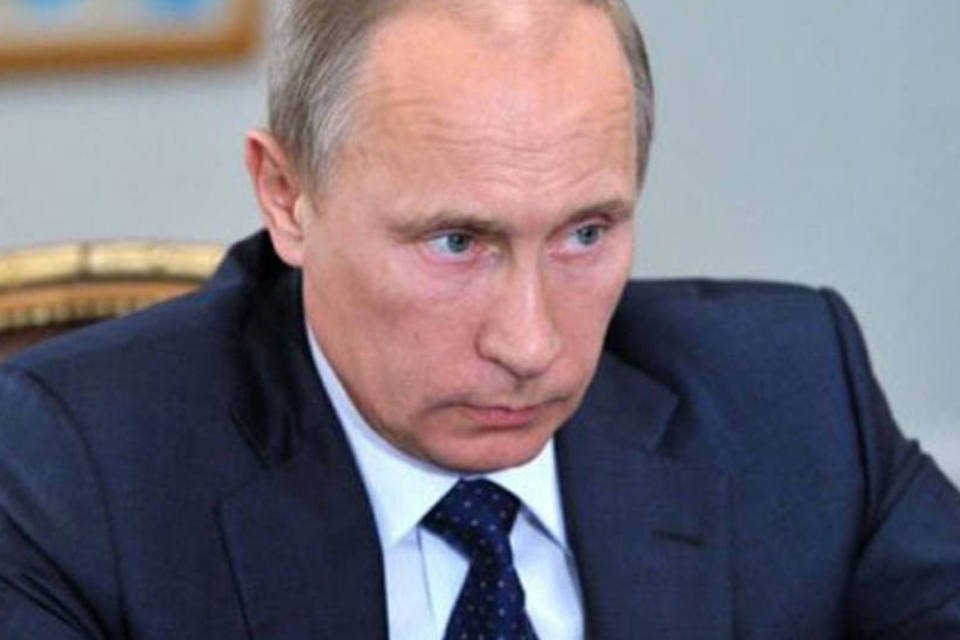 Putin elogia adesão da Síria a tratado contra armas químicas