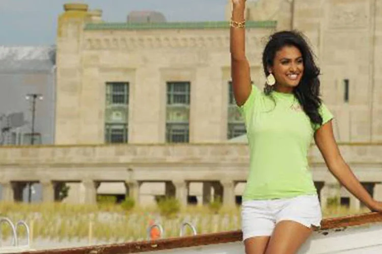 A nova Miss América, Nina Davuluri, de 24 anos: "eu sempre me considerei em primeiro lugar e principalmente americana", disse (Michael Loccisano/AFP)
