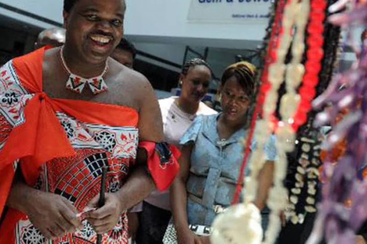 O rei da Suazilândia, Mswati III: Mswati III reina como monarca absoluto desde 1986 (Ishara S.Kodikara/AFP)