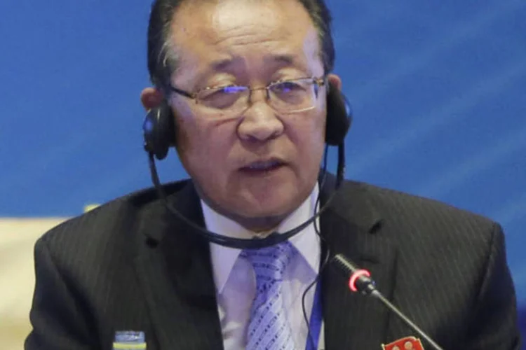 
	O vice-ministro de Rela&ccedil;&otilde;es Exteriores da Coreia do Norte, Kim Kye-gwan: analistas asseguraram que a Coreia do Norte reativou atividade de seu reator nuclear
 (Jason Lee/Reuters)
