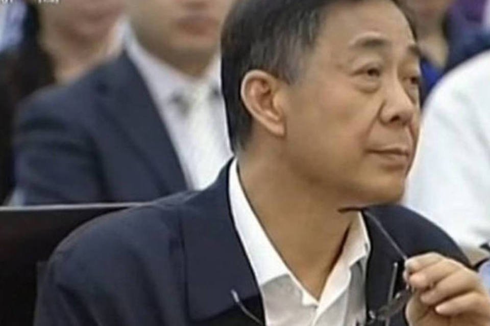 Bo Xilai promete limpar sua honra